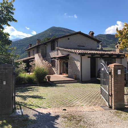 Casa Vinto Hotel Cagli Buitenkant foto