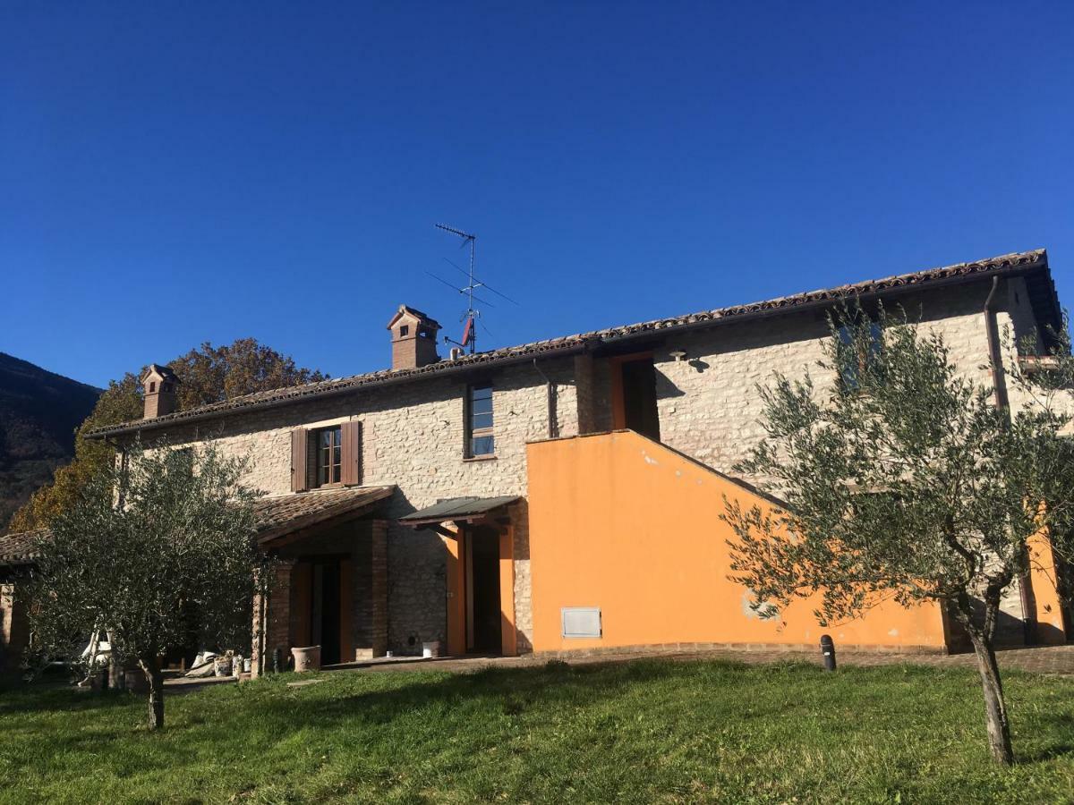 Casa Vinto Hotel Cagli Buitenkant foto